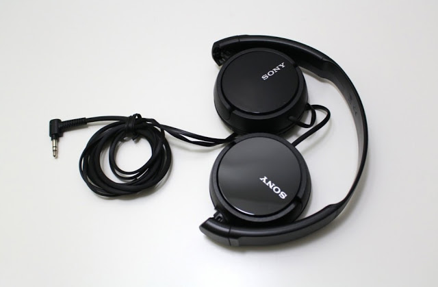 Sony MDR-ZX110 On the ear Headphones Review Sony MDR-ZX110 On the ear Headphones Review